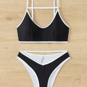 Chic Contrast Color Women's Swimsuit: Hollow Out Design