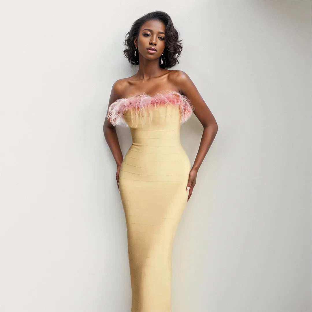 Elegant Feather Dress: A Dreamy, Romantic Look